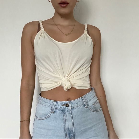 Cream twisted tank top - Picture 2 of 4